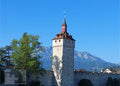 Luzern Museggmauer – Mittelalterlicher Turm mit Pilatus | Digitales Foto
